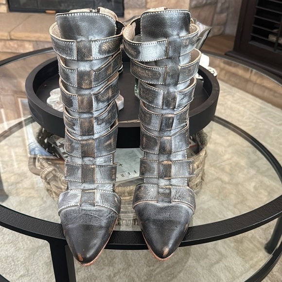 Freebird Jagger | 12 - Picture 3 of 10